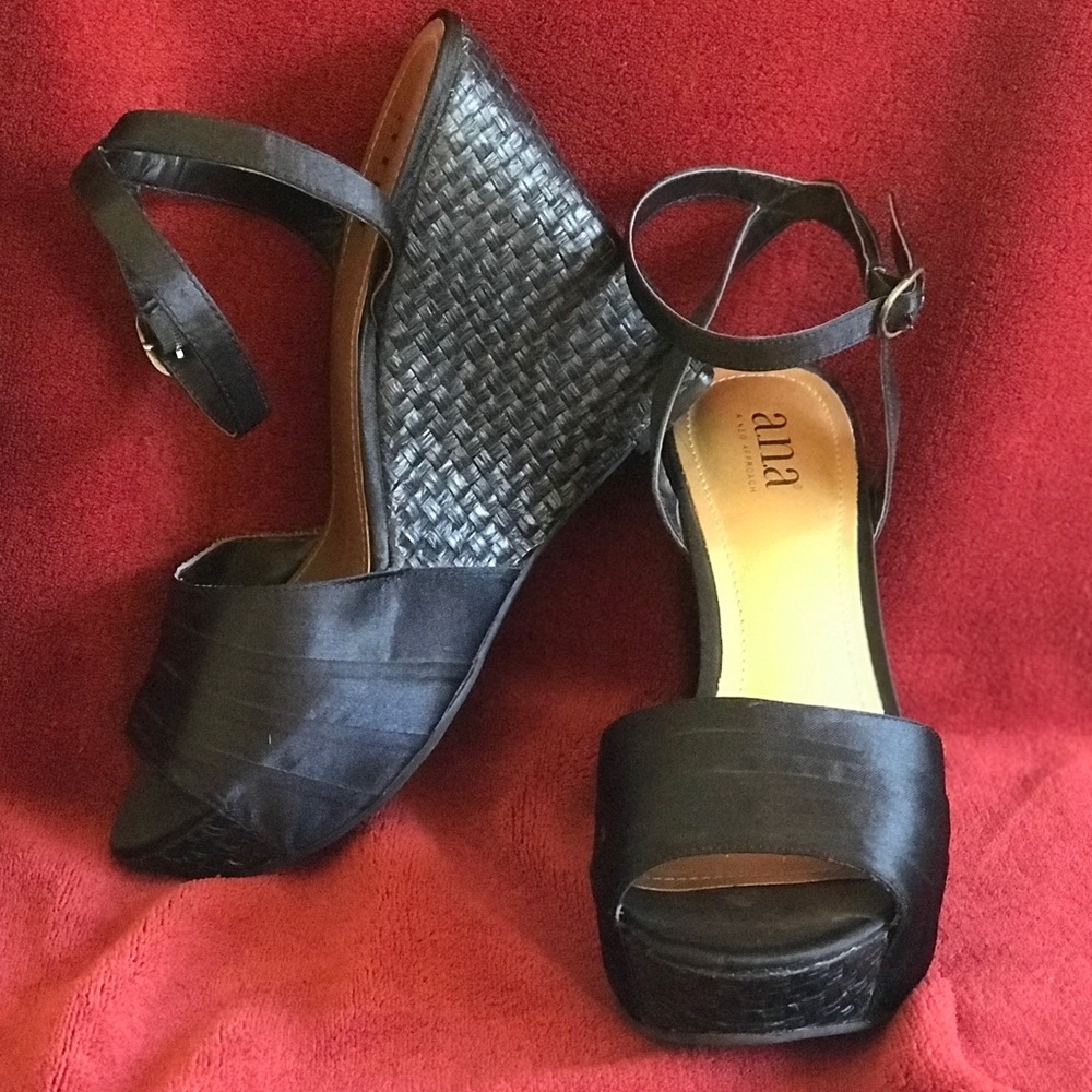 Platform wedge sandals
